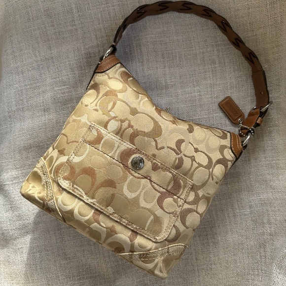 Coach Chelsea Optic Signature Hobo (G0771-10990) - Picture 1 of 12